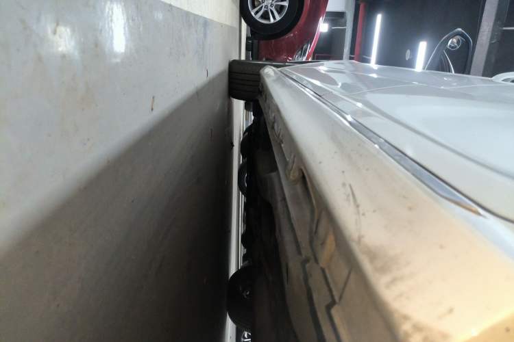 Used Chery Arrizo GX 2018 1.5T Manual Sport Edition China V Standard Left Side Sill
