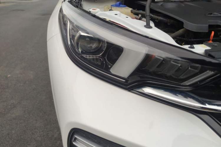 Used Chery Arrizo GX 2018 1.5T CVT Color Version China V Standard Right Front Headlight
