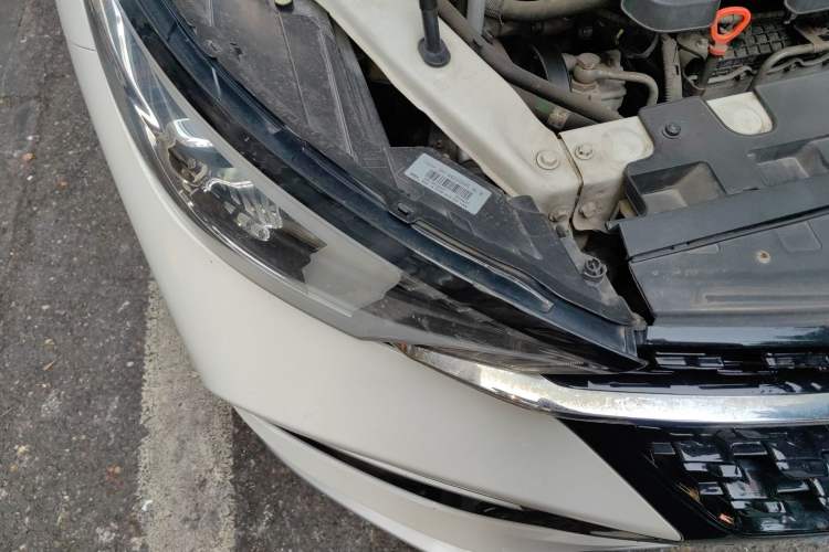 Used Chery Arrizo GX 2018 1.5T Manual Version Emission Standard China V Right Front Headlight