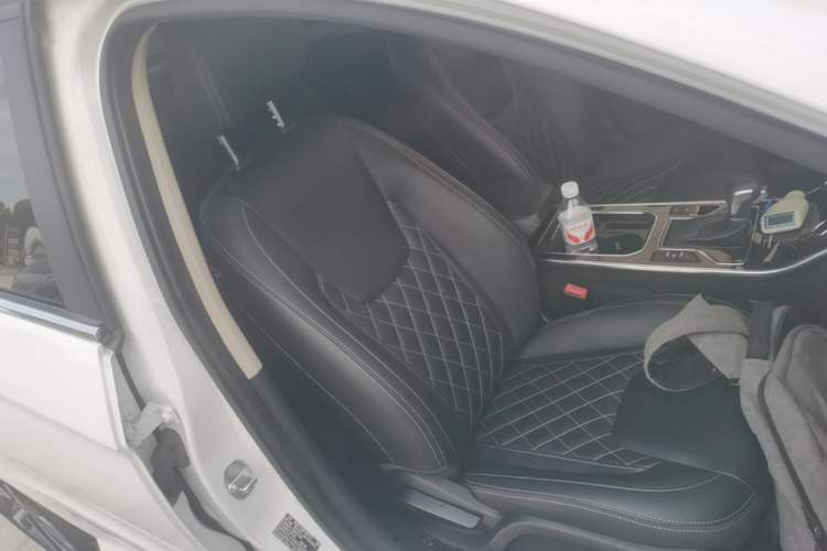 Used Chery Arrizo GX 2018 1.5T CVT Color Version China V Standard Right Front Seat