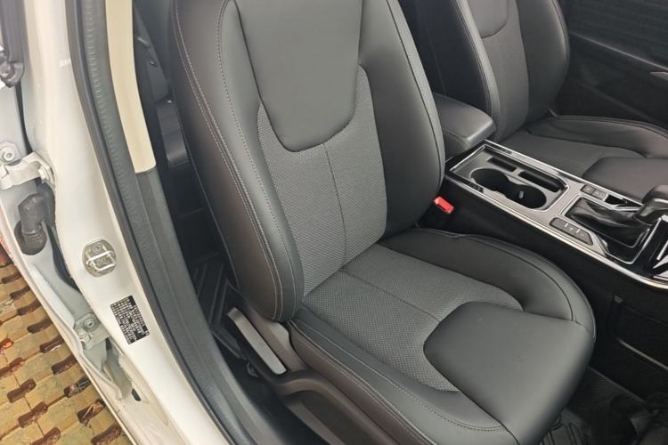 Used Chery Arrizo GX 2018 1.5T CVT Dynamic Color Version China V Standard Right Front Seat