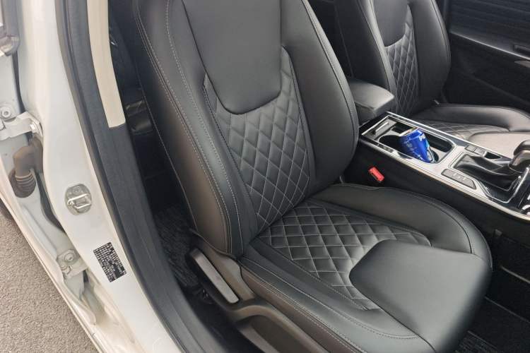 Used Chery Arrizo GX 2018 1.5T CVT Color Version China V Standard Right Front Seat