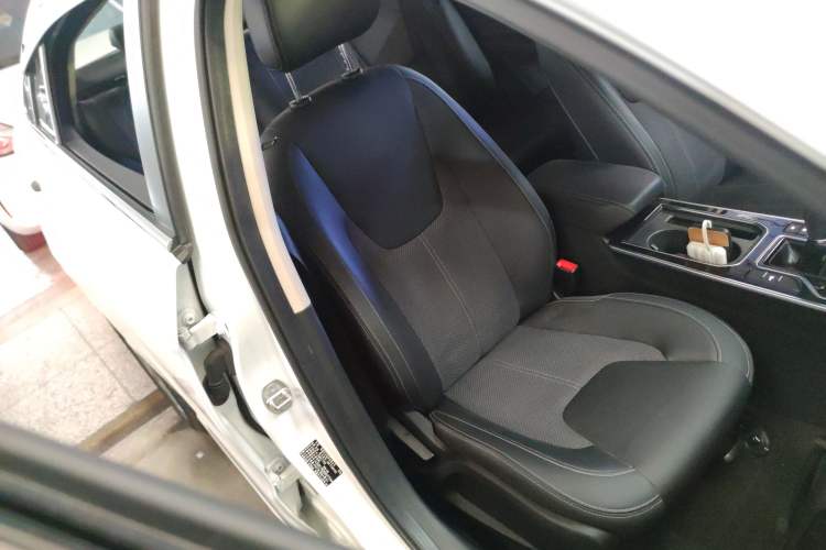 Used Chery Arrizo GX 2018 1.5T Manual Sport Edition China V Standard Right Front Seat