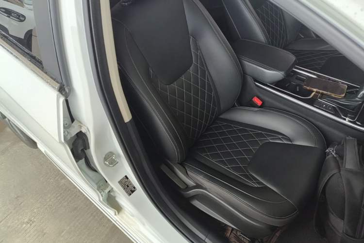 Used Chery Arrizo GX 2018 1.5T CVT Color Version China V Standard Right Front Seat