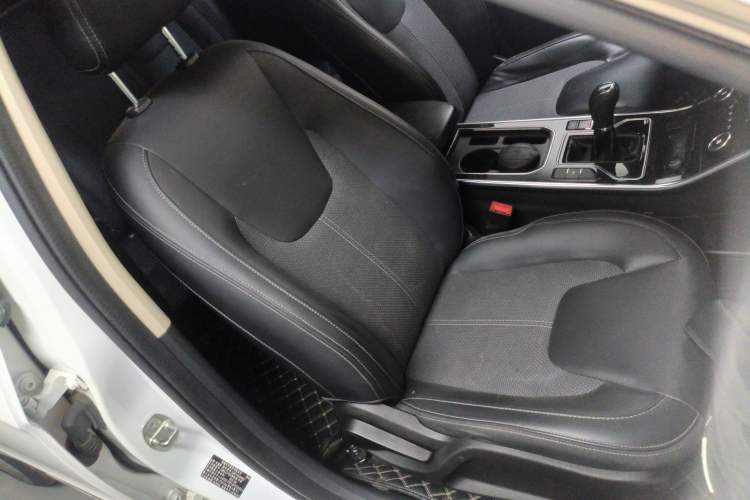 Used Chery Arrizo GX 2018 1.5T Manual Sport Edition China V Standard Right Front Seat