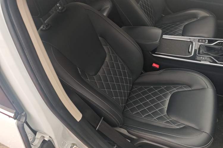 Used Chery Arrizo GX 2018 1.5T CVT Color Version China V Standard Right Front Seat