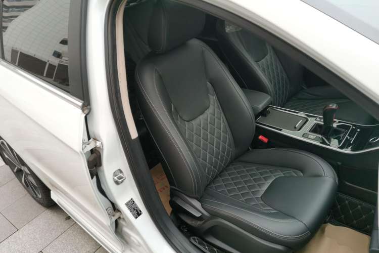 Used Chery Arrizo GX 2018 1.5T Manual Version Emission Standard China V Right Front Seat