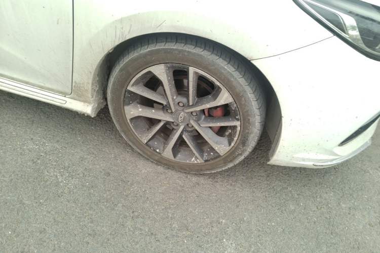 Used Chery Arrizo GX 2018 1.5T CVT Smart Color Edition China V Standard Right Front Wheel Hub