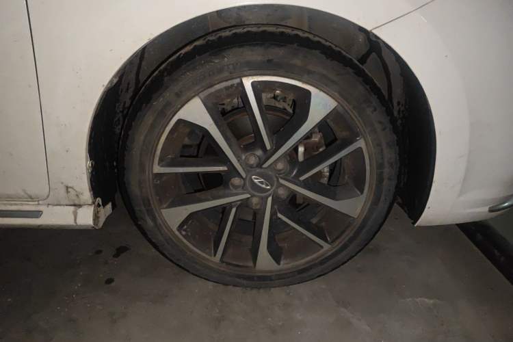 Used Chery Arrizo GX 2018 1.5T CVT Color Version China V Standard Right Front Wheel Hub