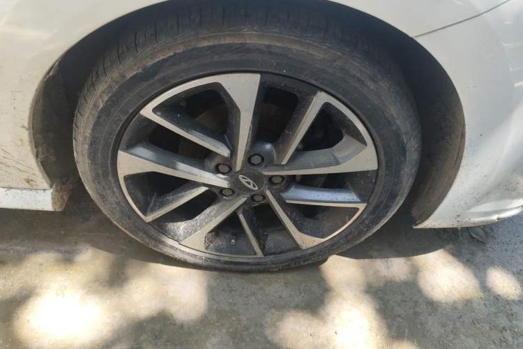 Used Chery Arrizo GX 2018 1.5T CVT Color Version China V Standard Right Front Wheel Hub