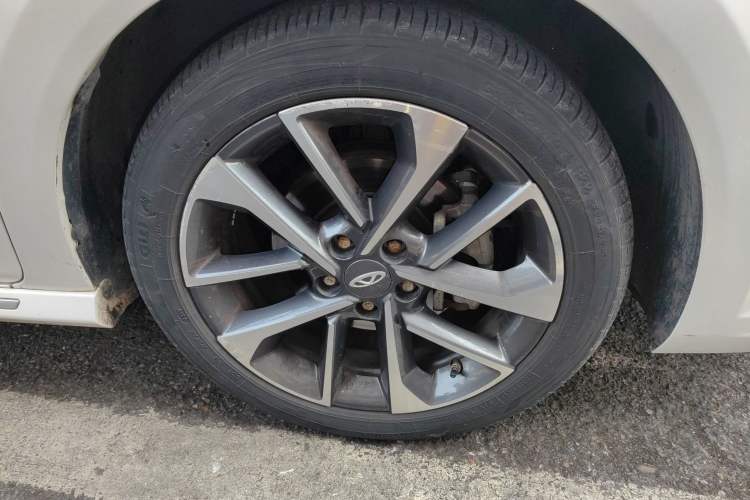 Used Chery Arrizo GX 2018 1.5T Manual Version Emission Standard China V Right Front Wheel Hub