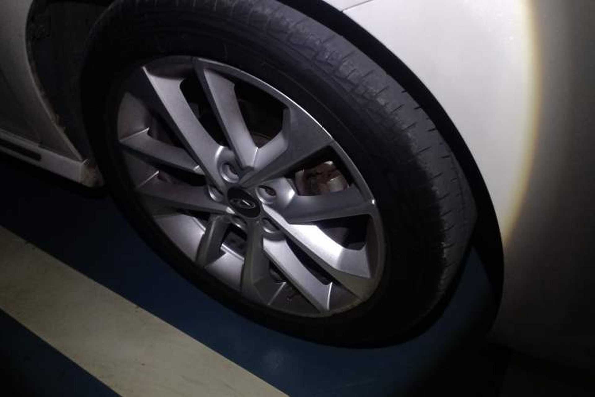 Used Chery Arrizo GX 2018 1.5T Manual Sport Edition China V Standard Right Front Wheel Hub