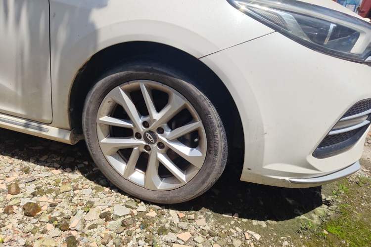 Used Chery Arrizo GX 2018 1.5T Manual Sport Edition China V Standard Right Front Wheel Hub