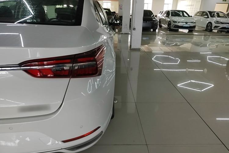 Used Chery Arrizo GX 2018 1.5T Manual Version Emission Standard China V Right Rear Taillight