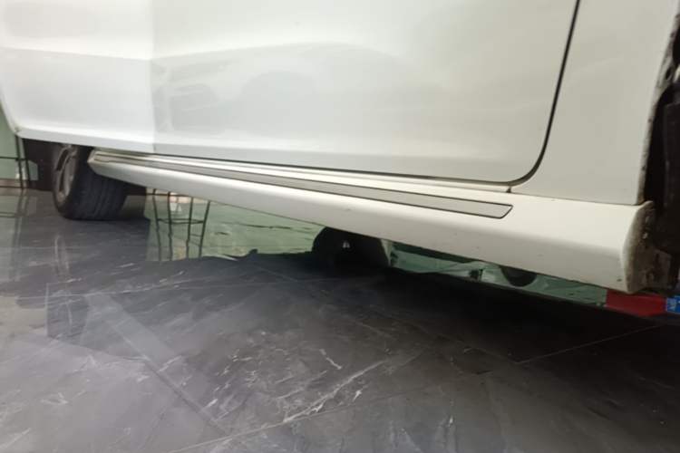 Used Chery Arrizo GX 2018 1.5T CVT Color Version China V Standard Right Side Sill