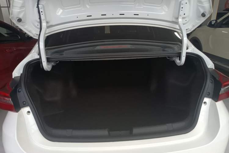 Used Chery Arrizo GX 2018 1.5T CVT Color Version China V Standard Trunk