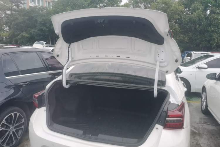 Used Chery Arrizo GX 2018 1.5T Manual Version Emission Standard China V Trunk