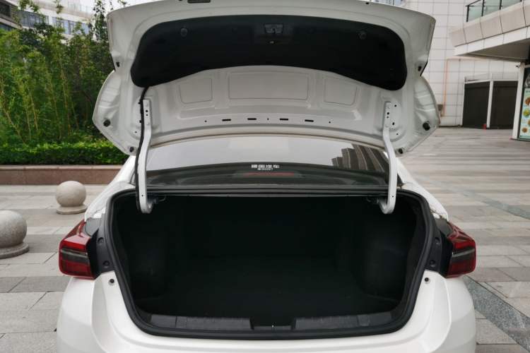 Used Chery Arrizo GX 2018 1.5T Manual Version Emission Standard China V Trunk