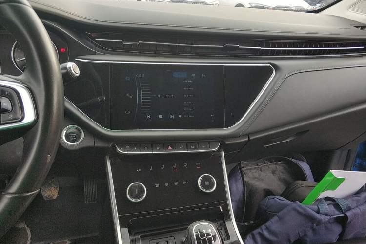 Used Chery Arrizo GX 2019 Pro 1.5T Manual Sporty Edition China VI Standard Audio And AC Panel