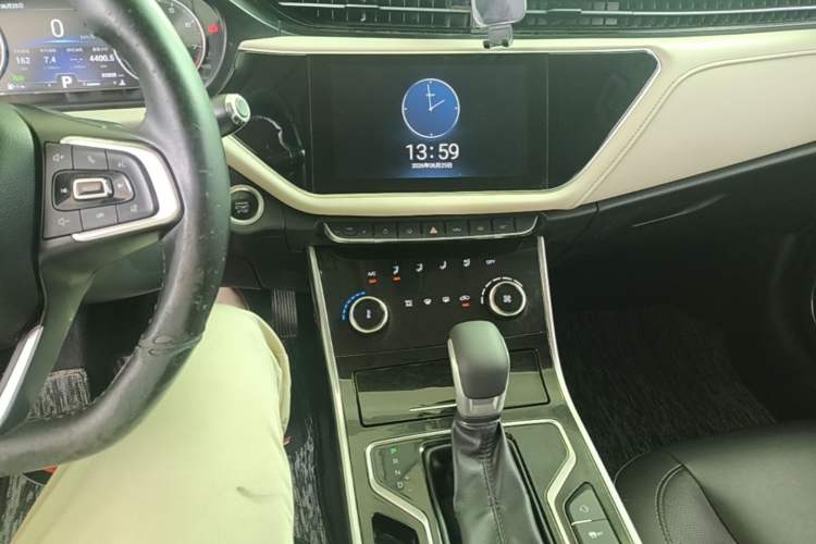 Used Chery Arrizo GX 2019 1.5T CVT New Color Version China VI Standard Audio And AC Panel