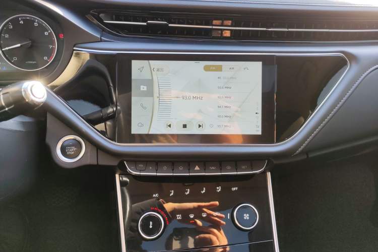 Used Chery Arrizo GX 2019 1.5T CVT New Color Version China VI Standard Audio And AC Panel