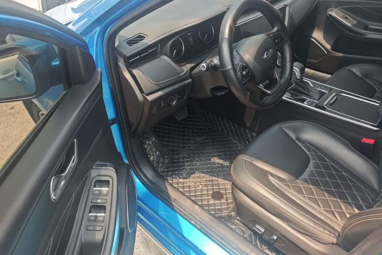 Used Chery Arrizo GX 2019 1.5T CVT New Color Version China VI Standard Driver Seat
