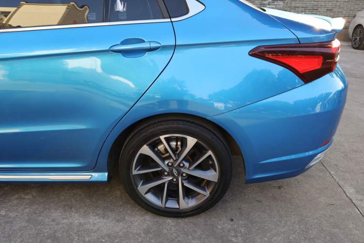 Used Chery Arrizo GX 2019 Pro 1.5T CVT Smart Color Version China VI Standard Exterior 12