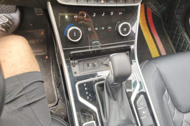 Used Chery Arrizo GX 2019 Pro 1.5T CVT Model Color Version China VI Standard Gear Lever