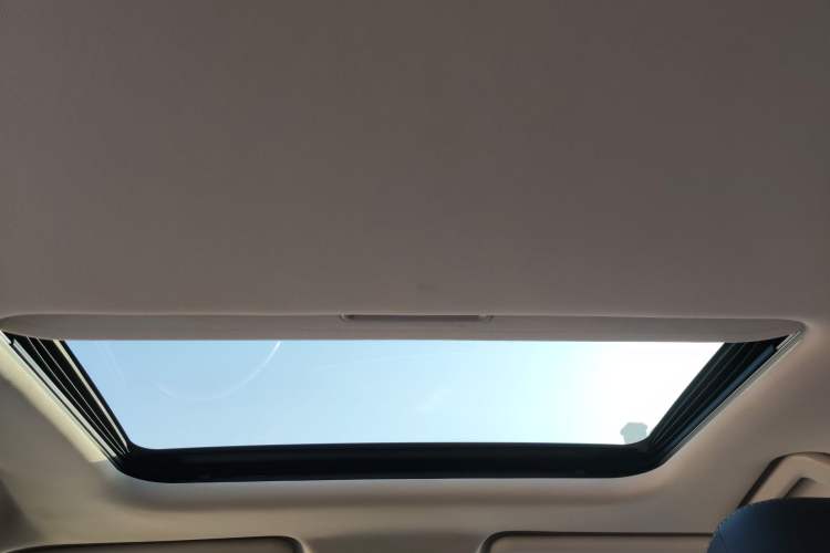 Used Chery Arrizo GX 2019 1.5T CVT New Color Version China VI Standard Headliner