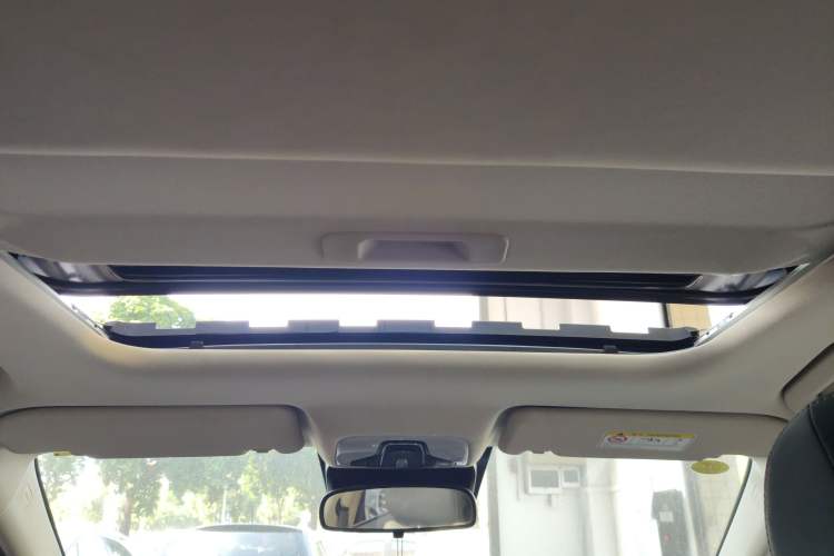 Used Chery Arrizo GX 2019 Pro 1.5T CVT Smart Color Version China VI Standard Headliner