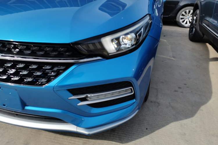 Used Chery Arrizo GX 2019 Pro 1.5T CVT Model Color Version China VI Standard Left Front Headlight