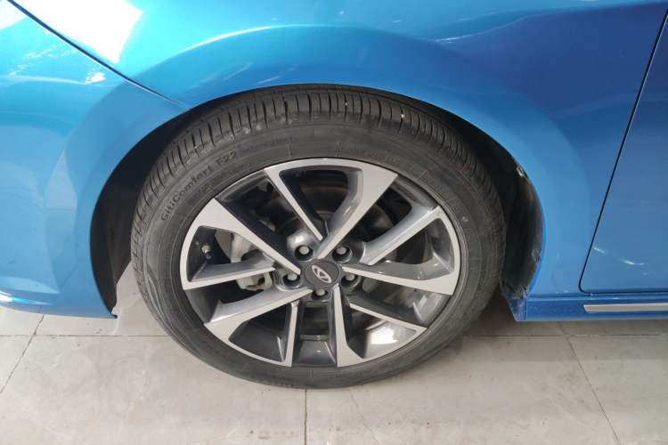Used Chery Arrizo GX 2019 Pro 1.5T CVT Smart Color Version China VI Standard Left Front Wheel Hub