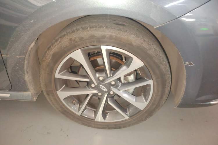 Used Chery Arrizo GX 2019 Pro 1.5T CVT Model Color Version China VI Standard Right Front Wheel Hub