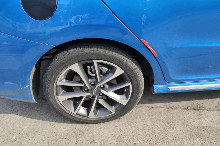 Used Chery Arrizo GX 2019 Pro 1.5T Manual Edition China VI Emission Standard Right Rear Wheel Hub
