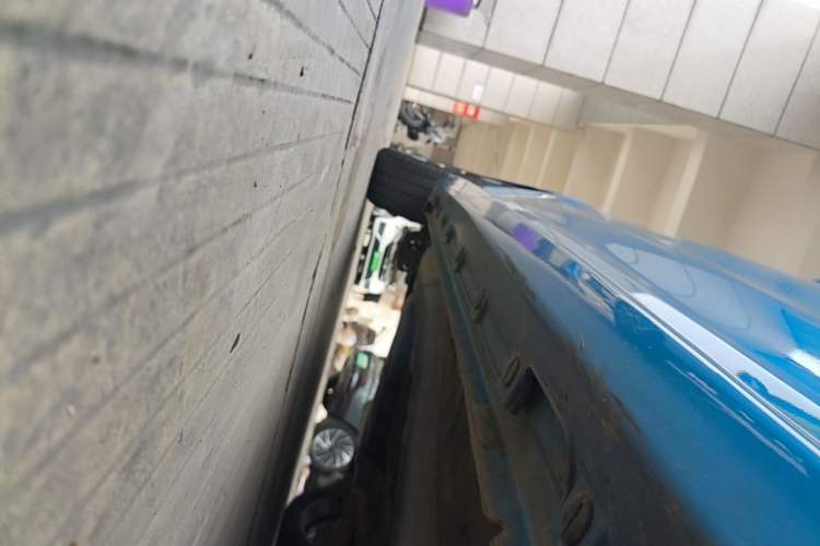Used Chery Arrizo GX 2019 1.5T CVT New Color Version China VI Standard Right Side Sill