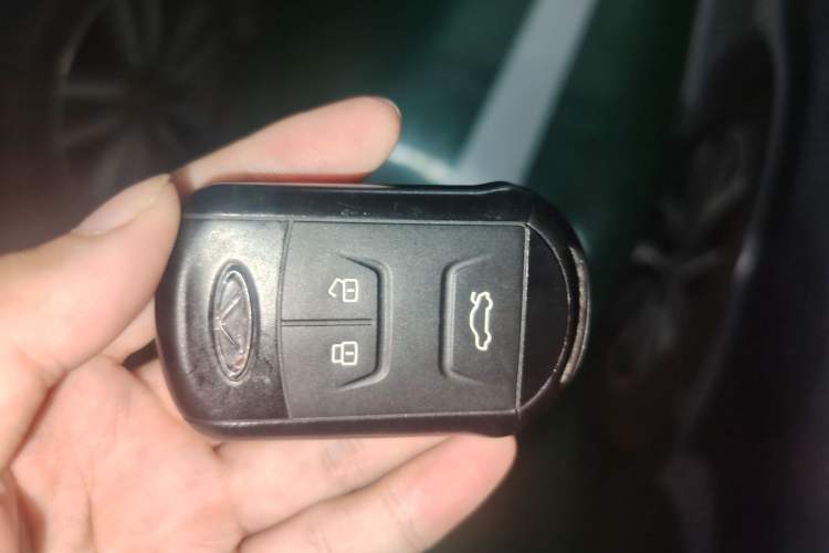 Used Chery Arrizo GX 2019 Pro 1.5T CVT Model Color Version China VI Standard Vehicle Key
