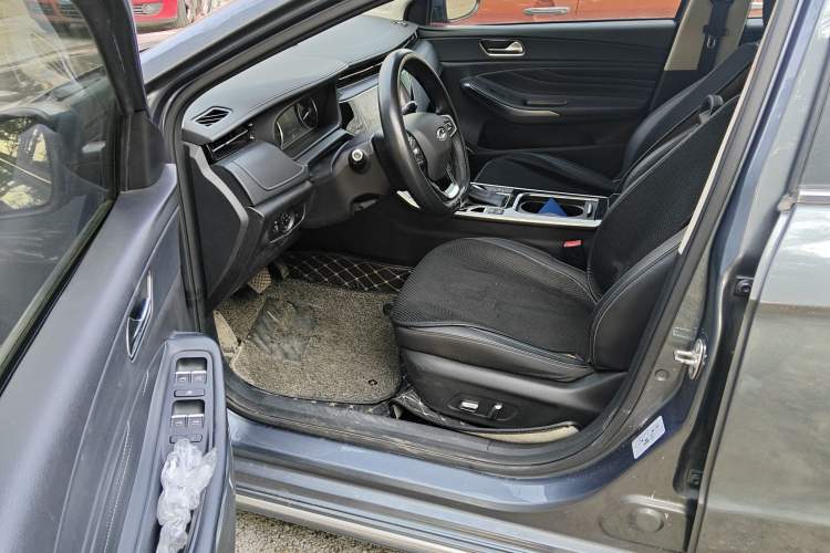 Used Chery Arrizo GX 2019 Pro 1.5T CVT Model Color Version China VI Standard Driver Seat