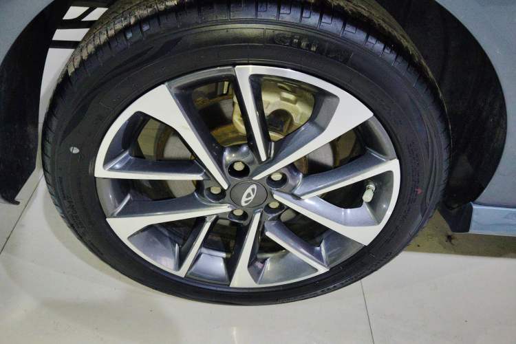 Used Chery Arrizo GX 2019 Pro 1.5T CVT Model Color Version China VI Standard Exterior 8