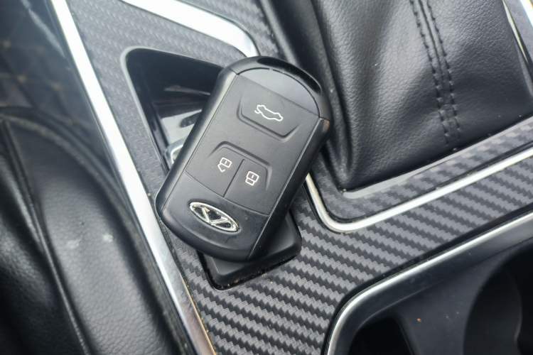 Used Chery Arrizo GX 2019 1.5T CVT New Color Version China VI Standard Interior 1