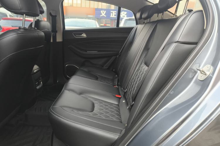 Used Chery Arrizo GX 2019 Pro 1.5T CVT Model Color Version China VI Standard Interior 4