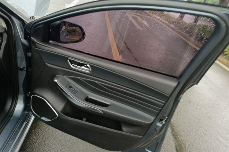 Used Chery Arrizo GX 2019 Pro 1.5T CVT Dynamic Color Edition China VI Standard Interior 5