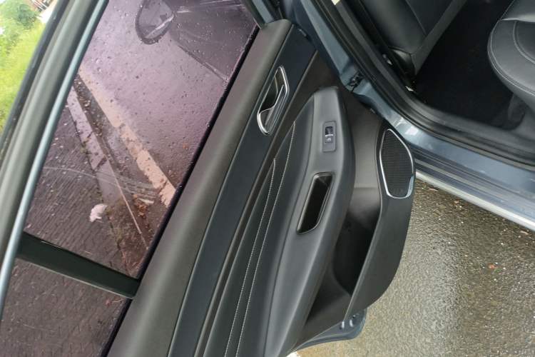 Used Chery Arrizo GX 2019 Pro 1.5T CVT Dynamic Color Edition China VI Standard Interior 8
