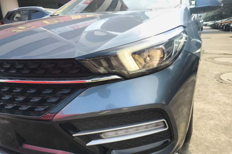 Used Chery Arrizo GX 2019 Champion Edition 1.5L Manual Fashion Model Left Front Headlight