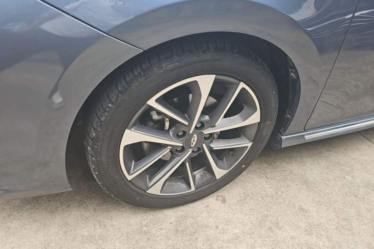 Used Chery Arrizo GX 2019 Pro 1.5T CVT Model Color Version China VI Standard Left Front Wheel Hub