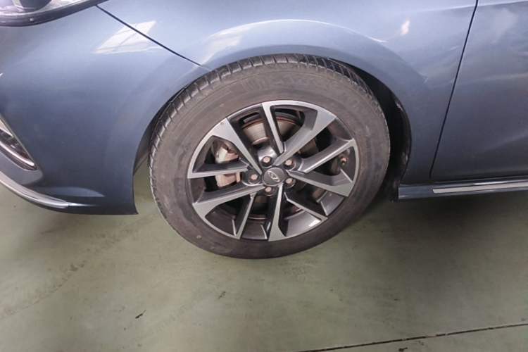 Used Chery Arrizo GX 2019 1.5T CVT New Color Version China V Standard Left Front Wheel Hub