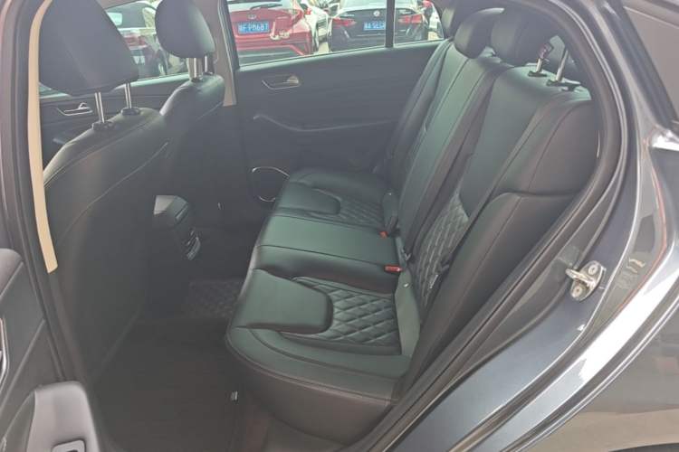 Used Chery Arrizo GX 2019 Pro 1.5T CVT Model Color Version China VI Standard Left Rear Seat