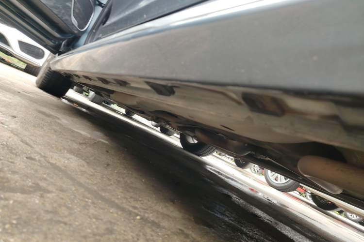 Used Chery Arrizo GX 2019 Champion Edition 1.5L CVT Fashion Model Left Side Sill