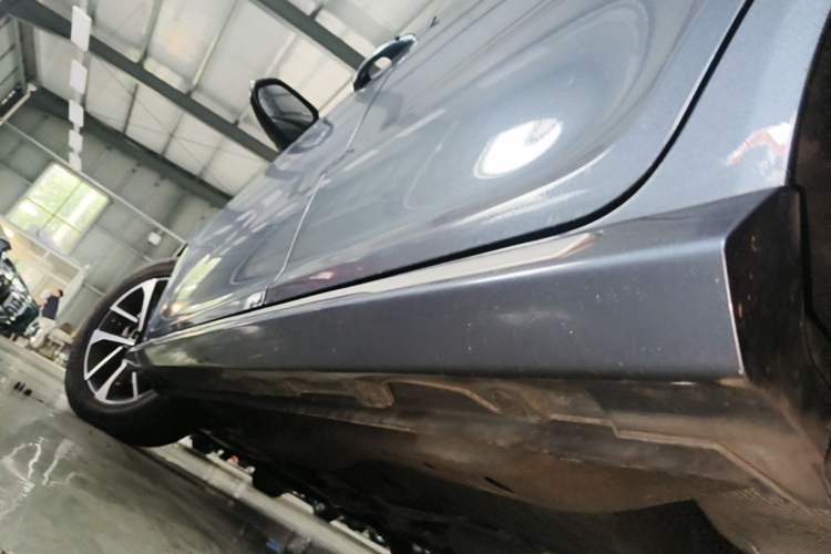 Used Chery Arrizo GX 2019 1.5T CVT New Color Version China V Standard Left Side Sill