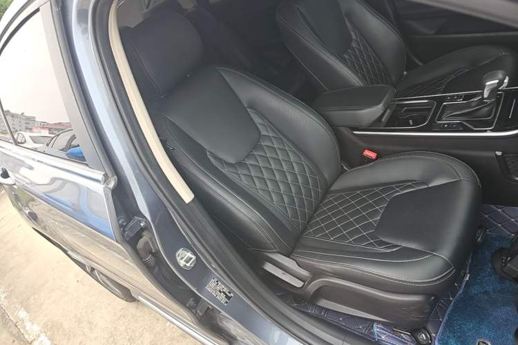 Used Chery Arrizo GX 2019 Pro 1.5T CVT Model Color Version China VI Standard Right Front Seat