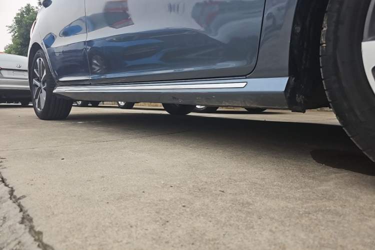 Used Chery Arrizo GX 2019 Pro 1.5T CVT Model Color Version China VI Standard Right Side Sill